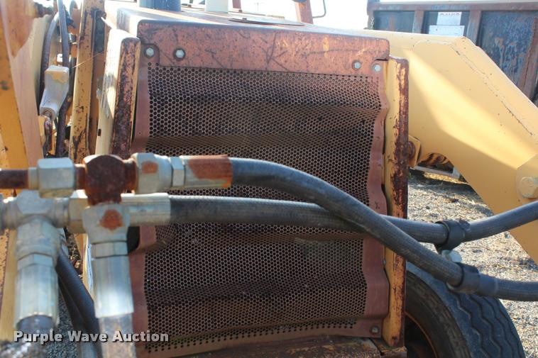 image for item L4792 1991 Case 480F landscape tractor