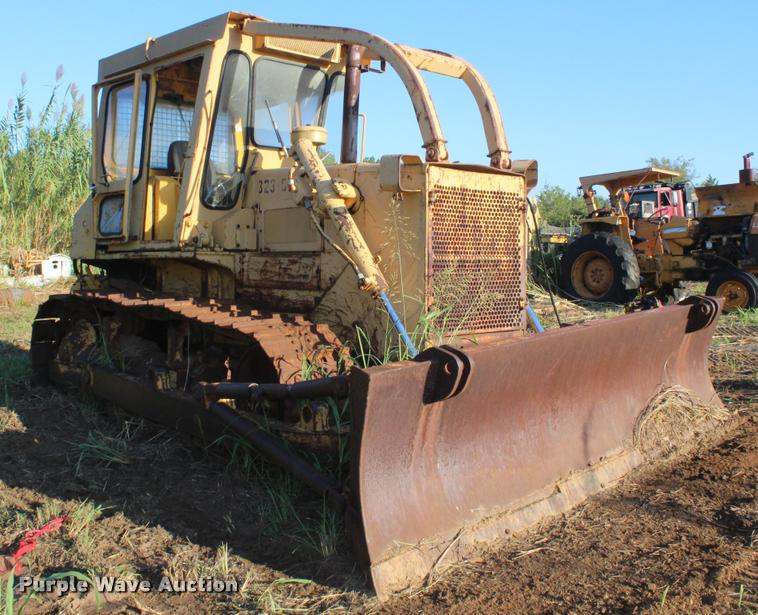 image for item L4793 1987 Fiat-Allis 14C dozer