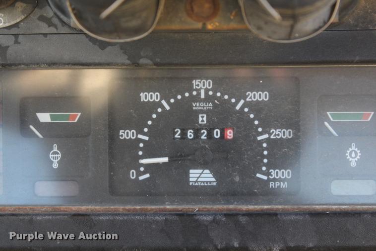 image for item L4793 1987 Fiat-Allis 14C dozer