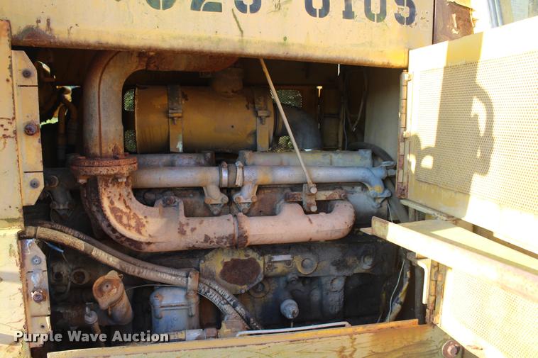 image for item L4793 1987 Fiat-Allis 14C dozer