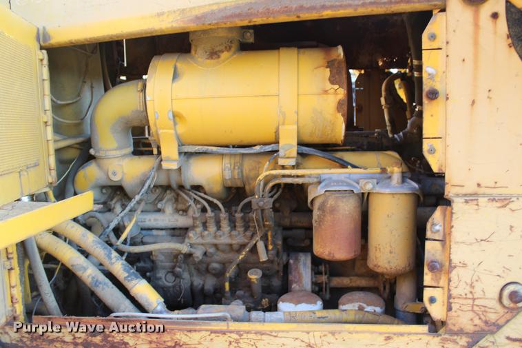 image for item L4793 1987 Fiat-Allis 14C dozer