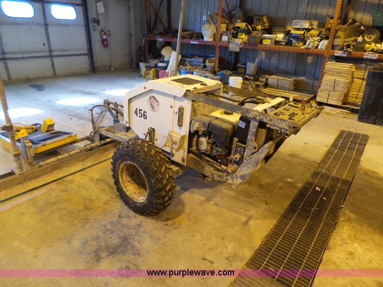 image for item L5557 Somero S9210 Copperhead self-propelled laser screed