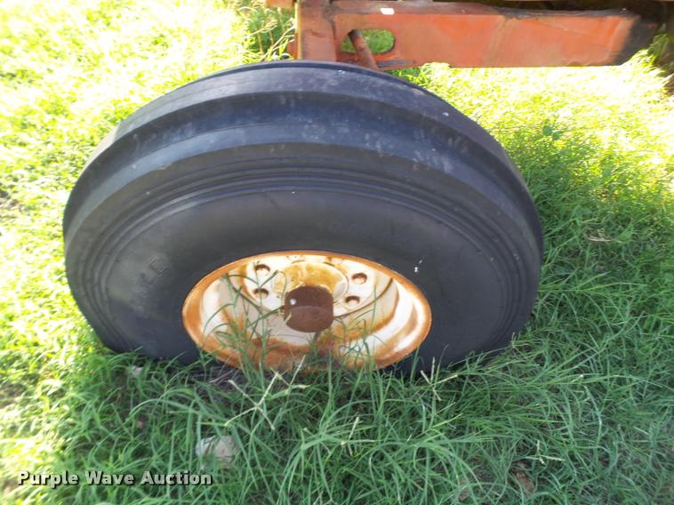 image for item L6619 Allis Chalmers D21 tractor