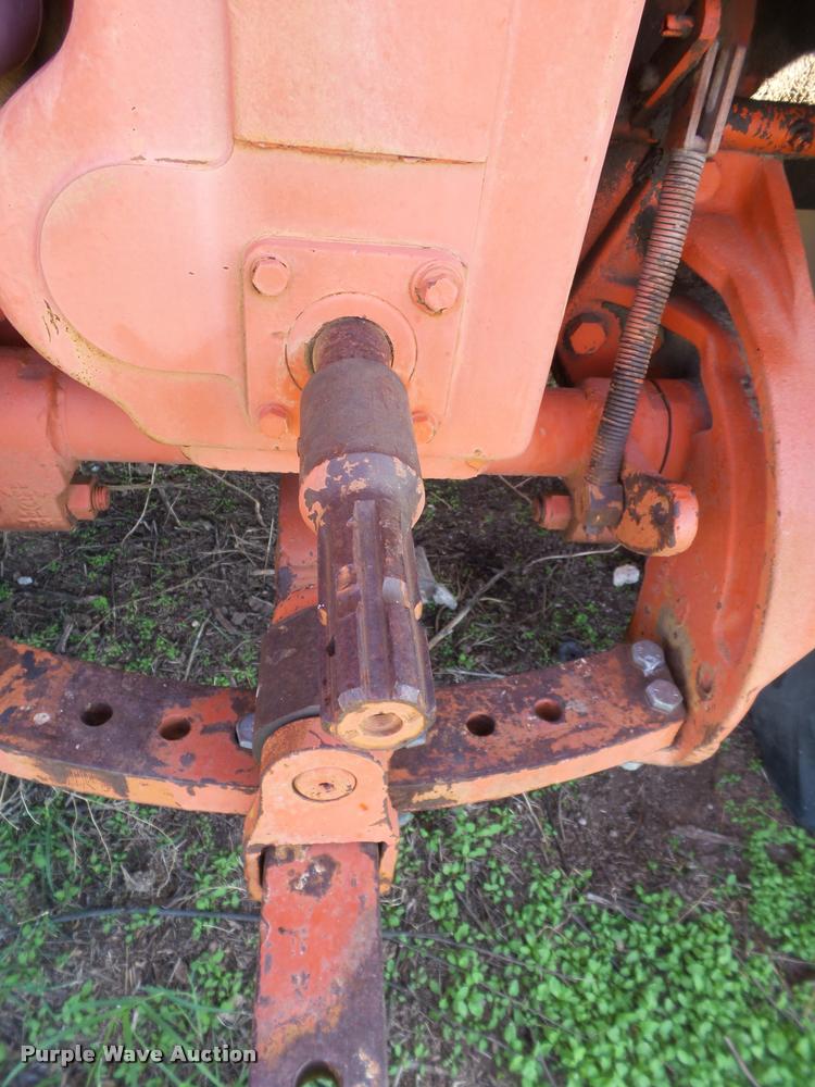 image for item L6619 Allis Chalmers D21 tractor