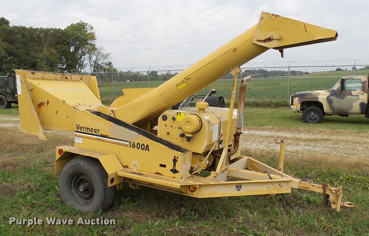 image for item N9477 Vermeer 1600A wood chipper