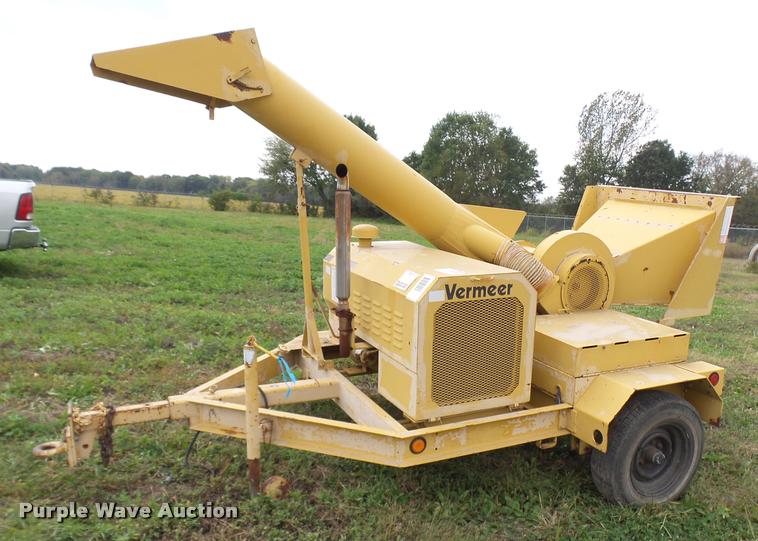 image for item N9477 Vermeer 1600A wood chipper