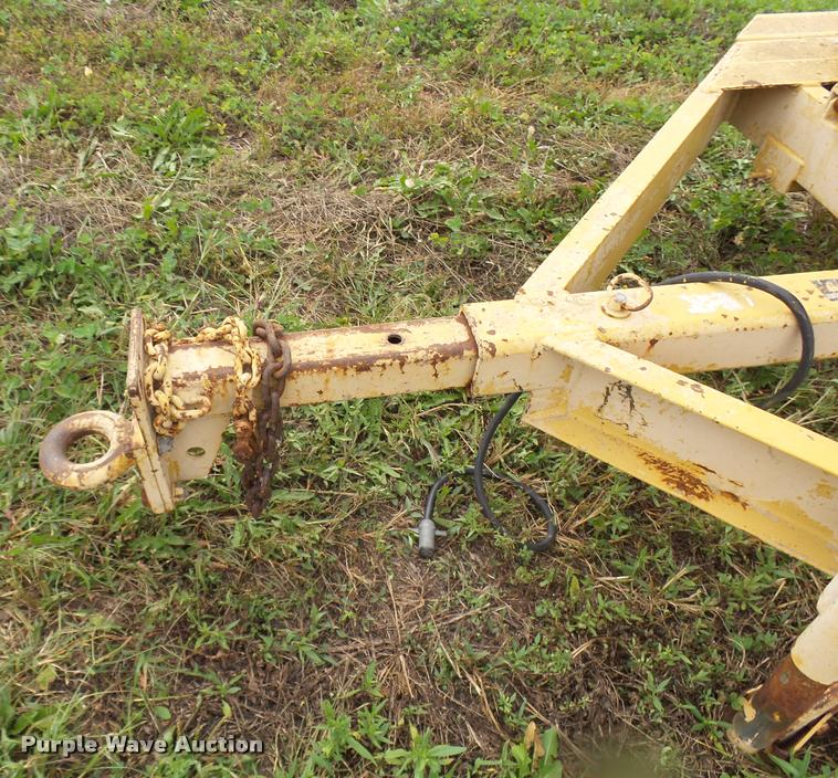 image for item N9477 Vermeer 1600A wood chipper