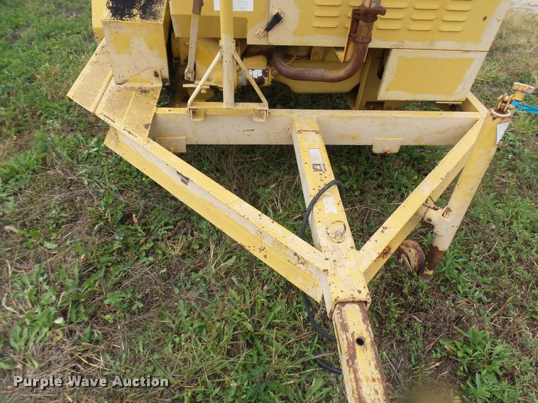 image for item N9477 Vermeer 1600A wood chipper