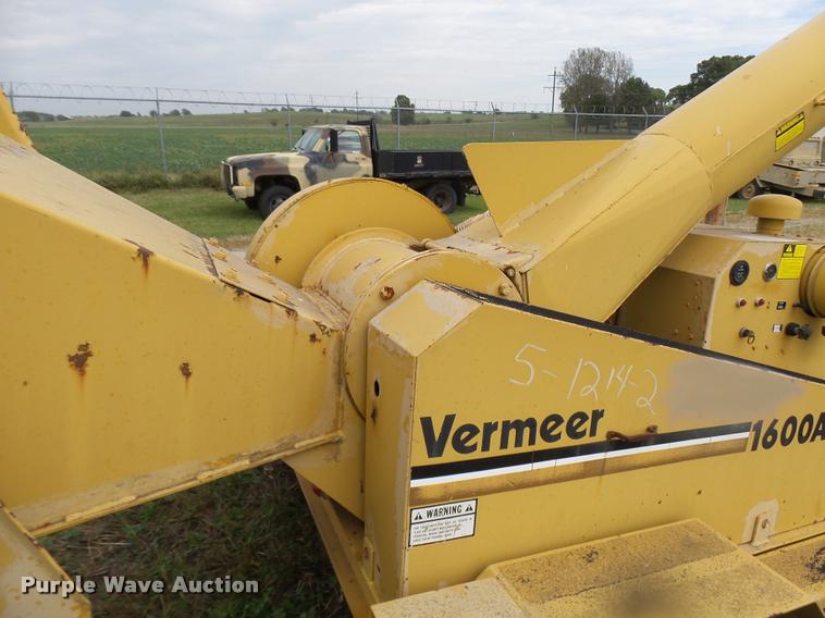 image for item N9477 Vermeer 1600A wood chipper