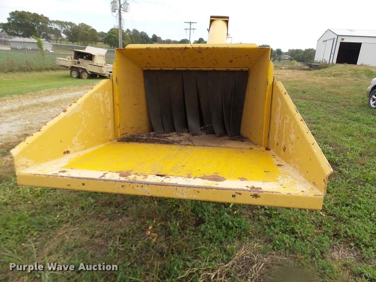 image for item N9477 Vermeer 1600A wood chipper
