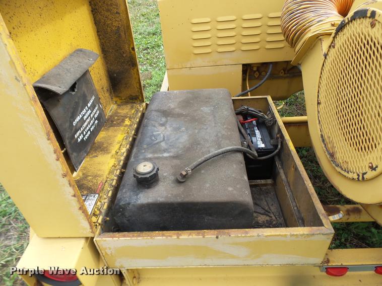 image for item N9477 Vermeer 1600A wood chipper