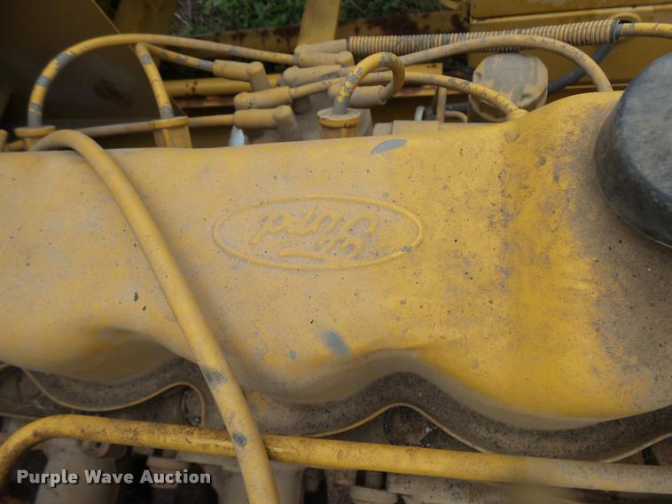 image for item N9477 Vermeer 1600A wood chipper