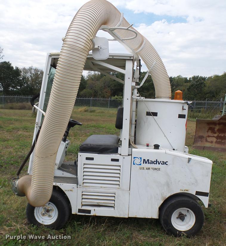 image for item N9478 Madvac vacuum