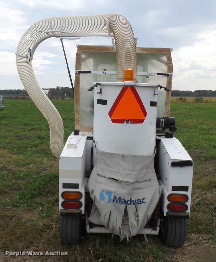 image for item N9478 Madvac vacuum