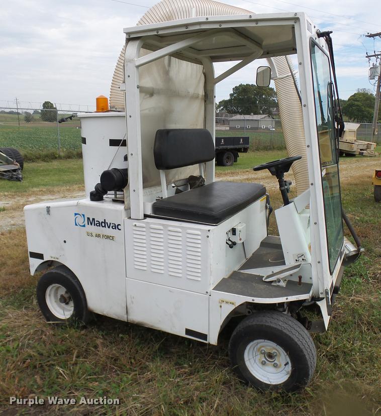 image for item N9478 Madvac vacuum