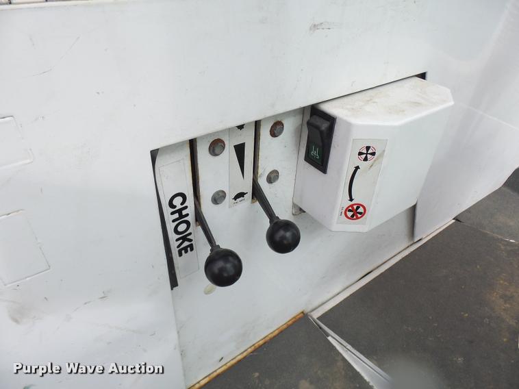 image for item N9478 Madvac vacuum