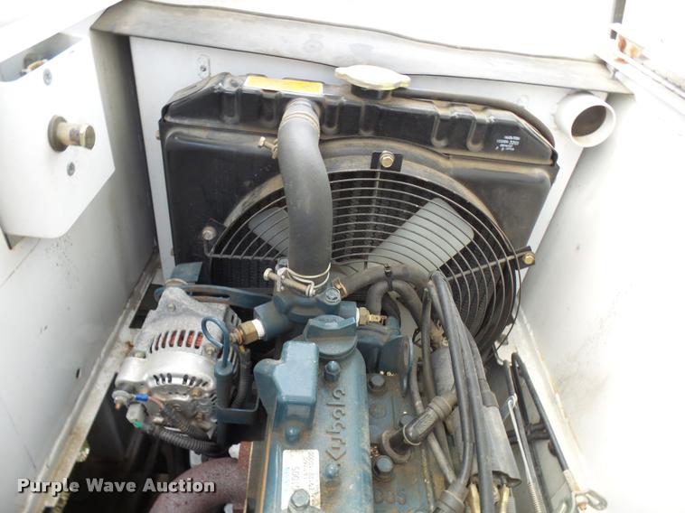 image for item N9478 Madvac vacuum