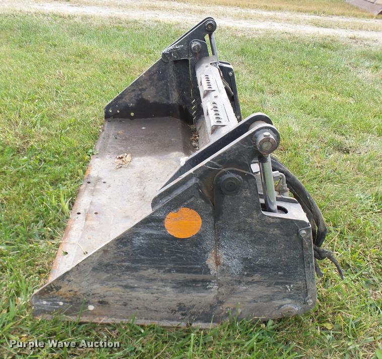 image for item N9482 2008 Bobcat combination bucket
