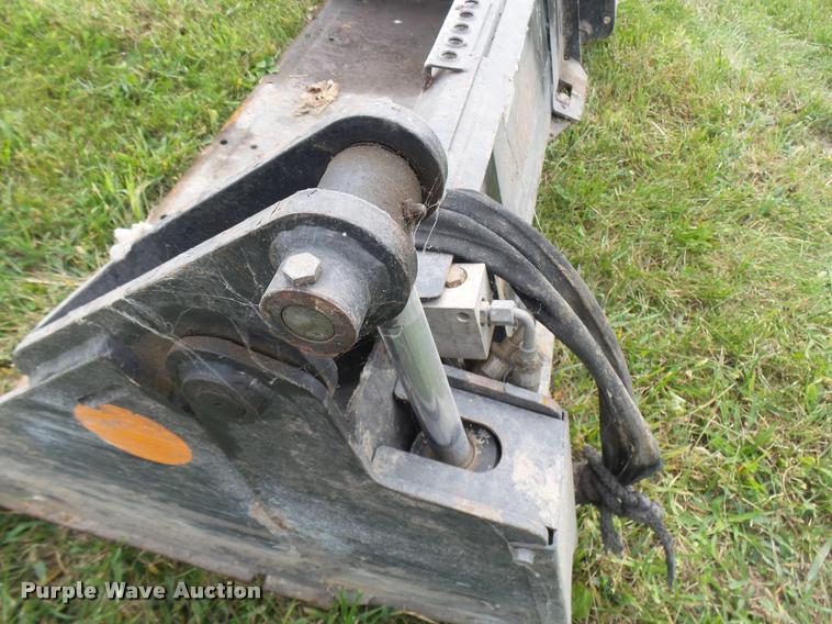 image for item N9482 2008 Bobcat combination bucket