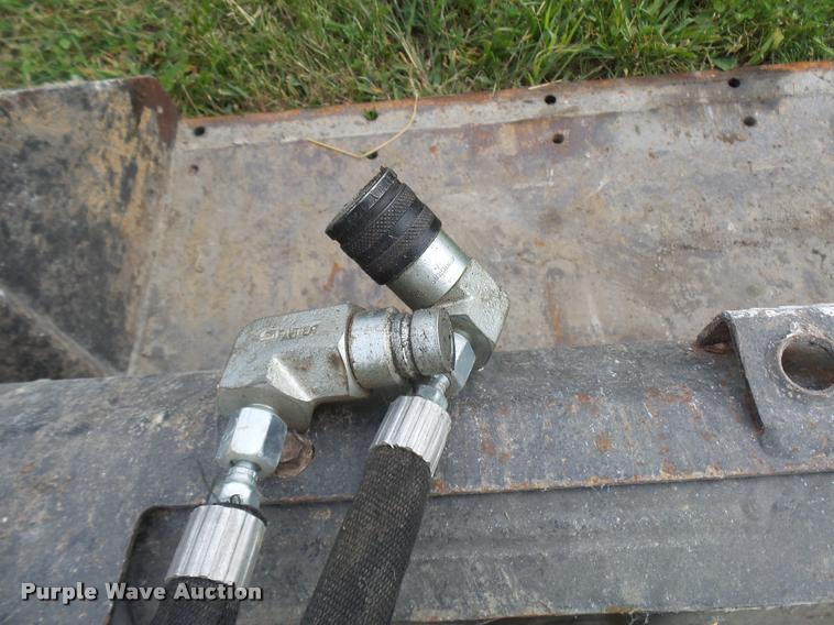 image for item N9482 2008 Bobcat combination bucket