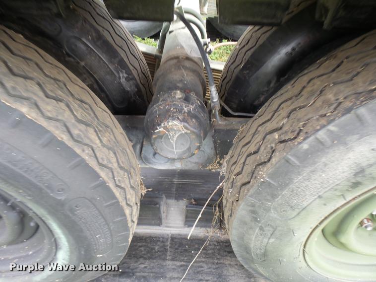 image for item N9483 Military off-road tracked trailer