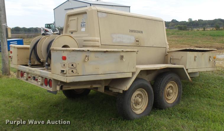 image for item N9485 2005 military air tool-compressor