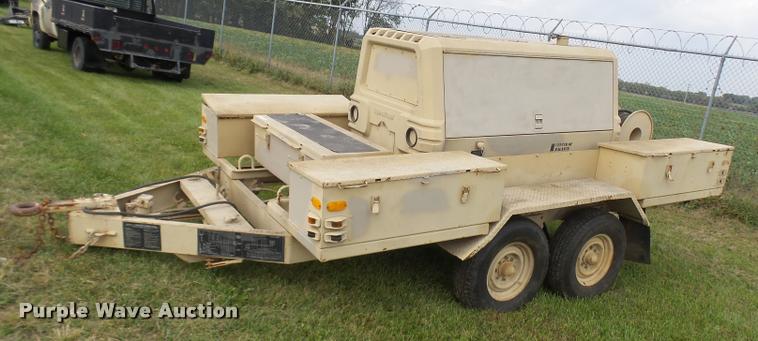 image for item N9485 2005 military air tool-compressor