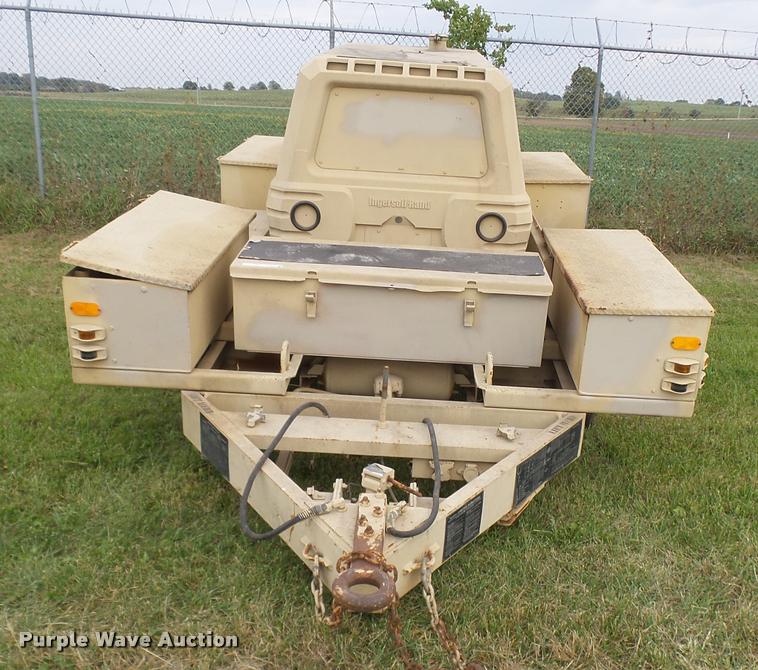 image for item N9485 2005 military air tool-compressor