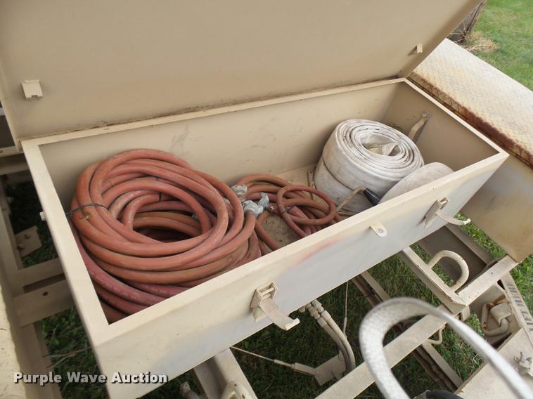 image for item N9485 2005 military air tool-compressor