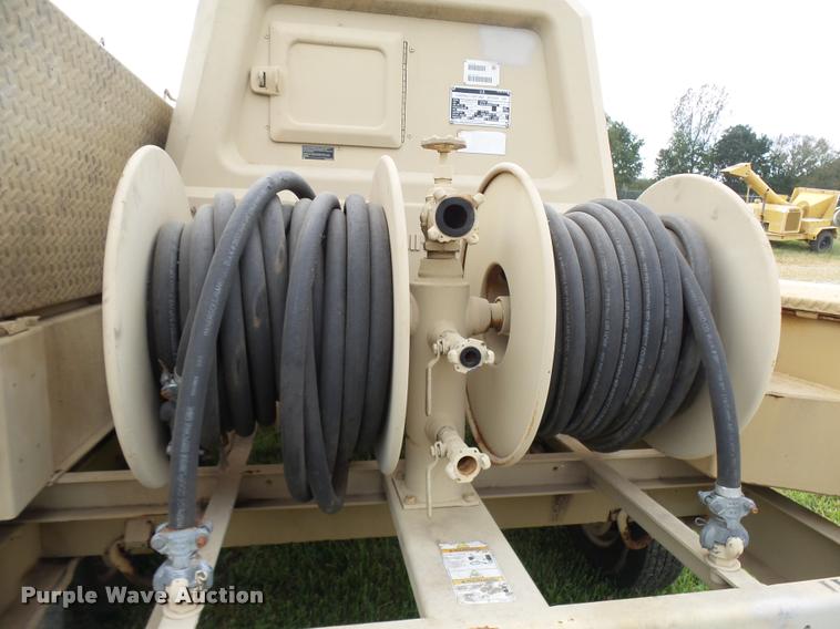 image for item N9485 2005 military air tool-compressor