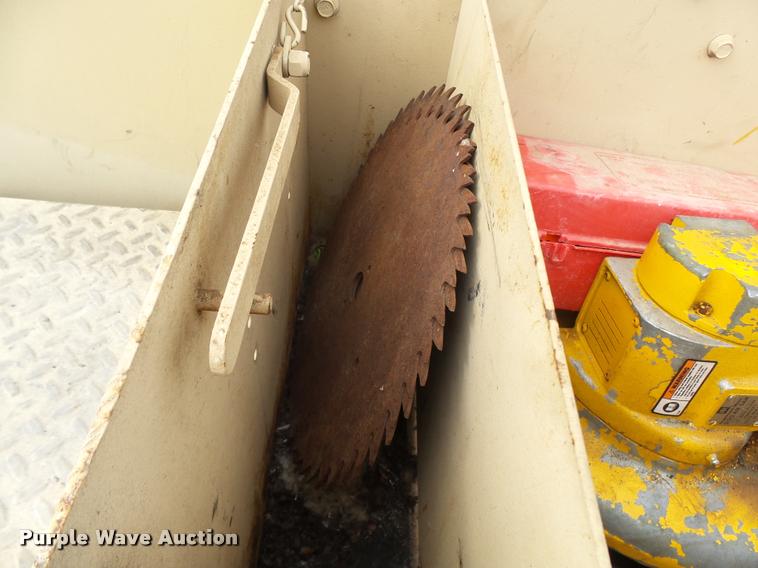 image for item N9485 2005 military air tool-compressor