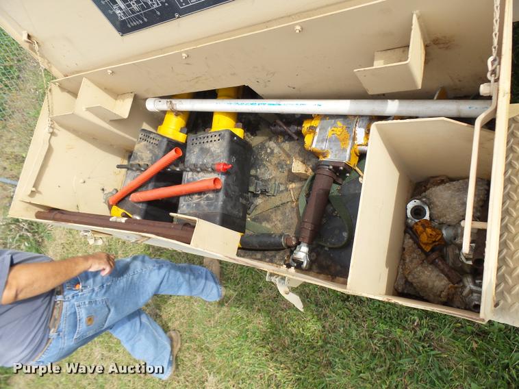 image for item N9485 2005 military air tool-compressor