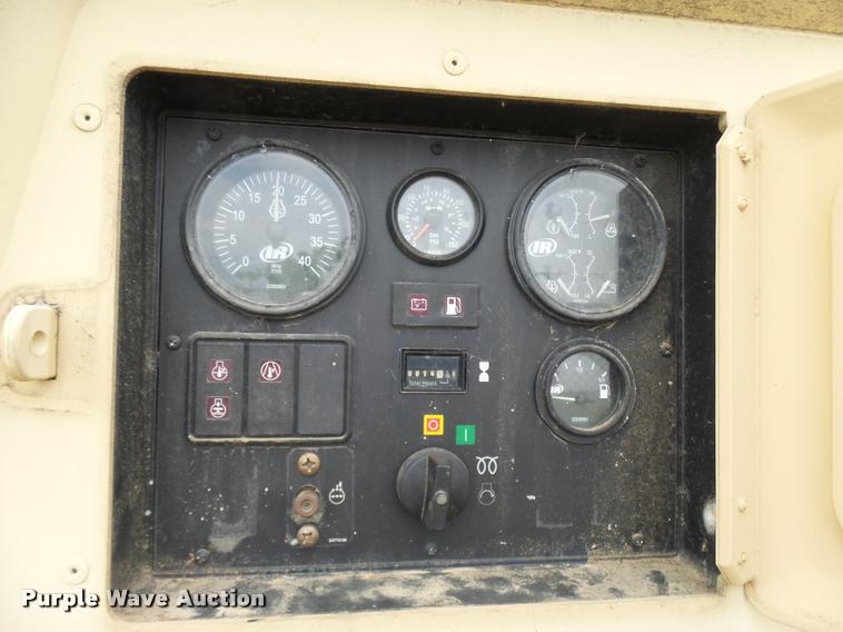 image for item N9485 2005 military air tool-compressor