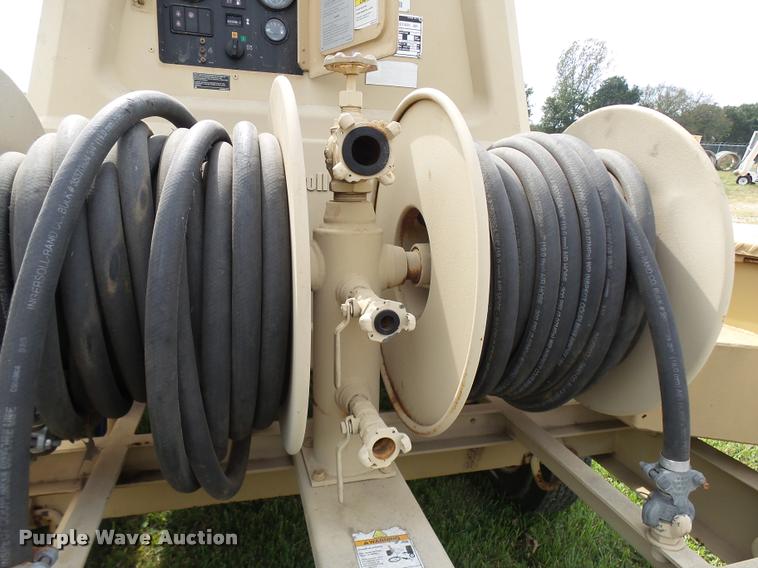 image for item N9485 2005 military air tool-compressor