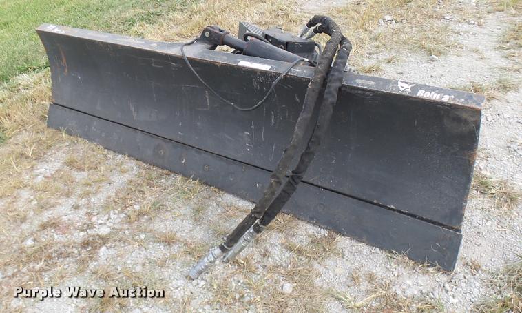 image for item N9486 2010 Bobcat six-way skid steer dozer blade