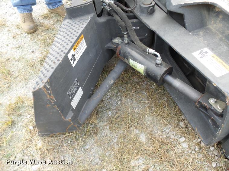 image for item N9486 2010 Bobcat six-way skid steer dozer blade