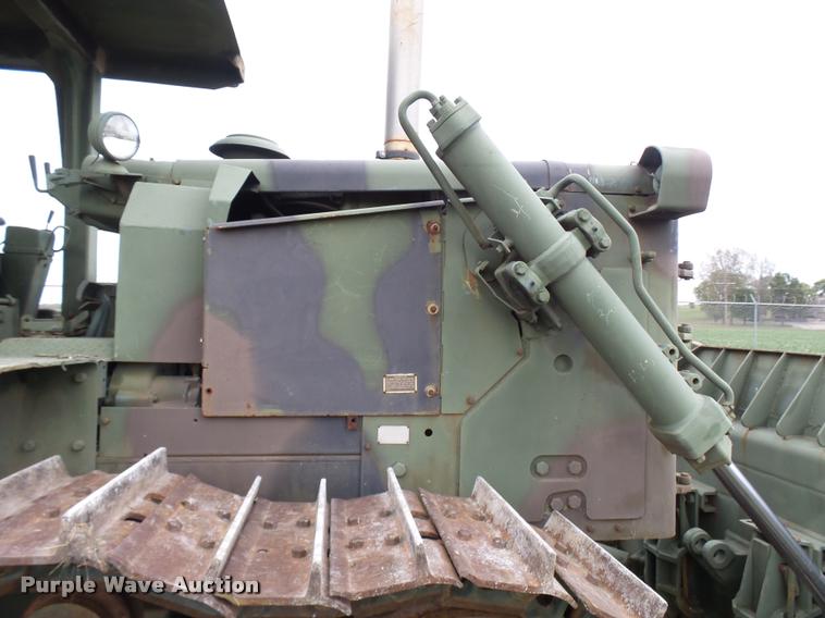 image for item N9493 1975 Caterpillar D7F Military dozer