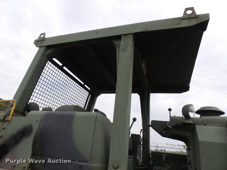 image for item N9493 1975 Caterpillar D7F Military dozer