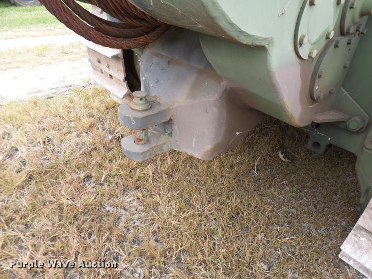 image for item N9493 1975 Caterpillar D7F Military dozer