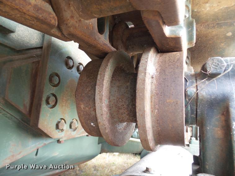 image for item N9493 1975 Caterpillar D7F Military dozer