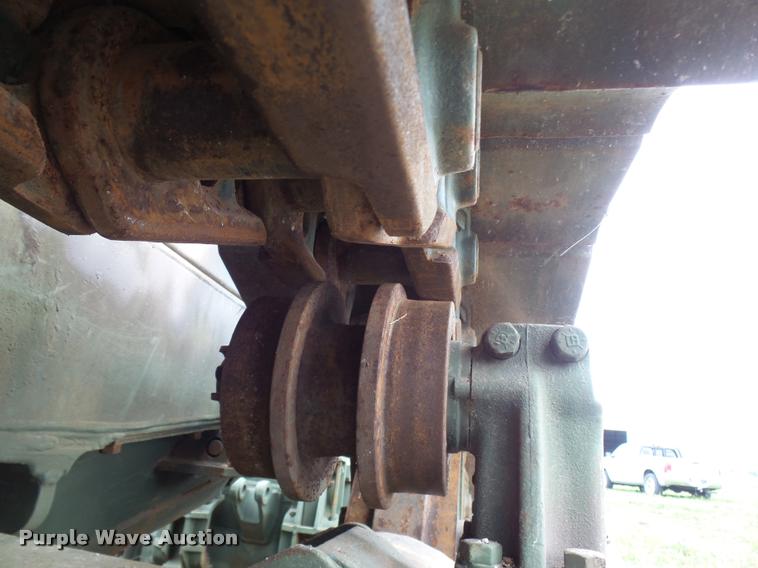 image for item N9493 1975 Caterpillar D7F Military dozer