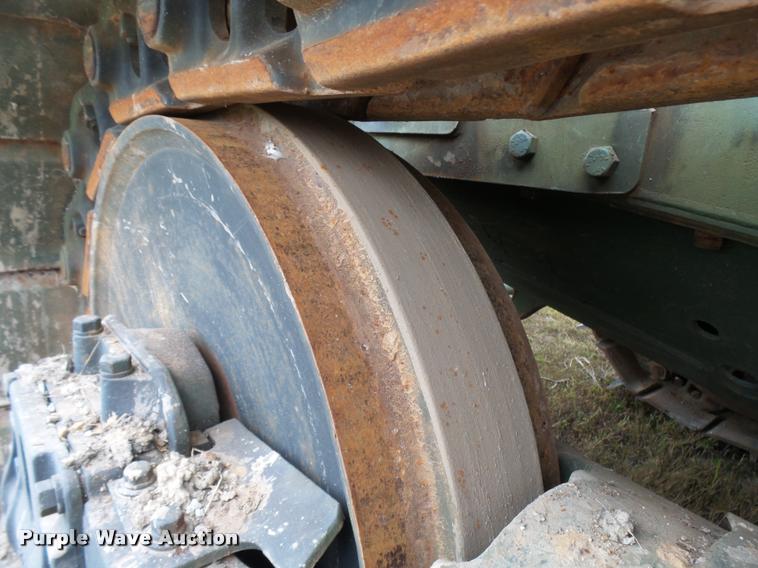 image for item N9493 1975 Caterpillar D7F Military dozer