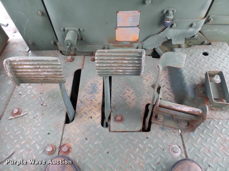 image for item N9493 1975 Caterpillar D7F Military dozer