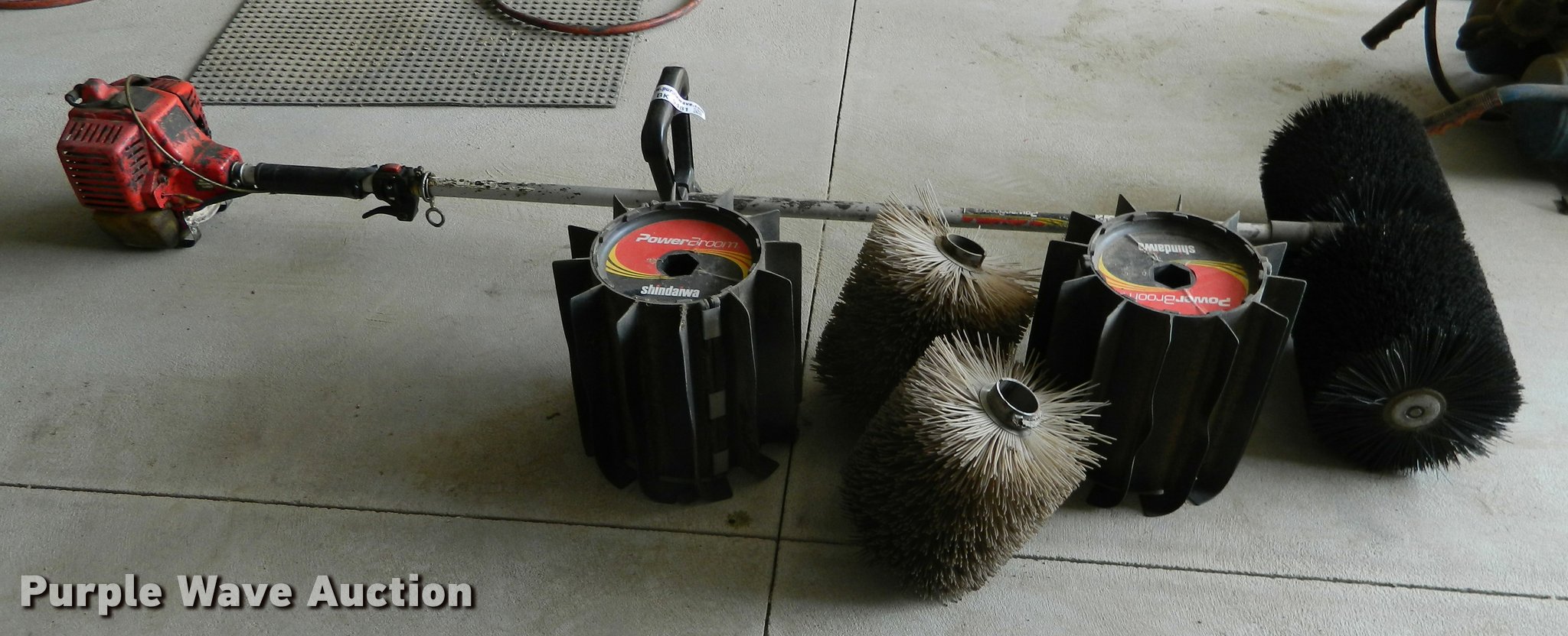 Shindaiwa PB270 broom in Colby, KS | Item BK9481 sold | Purple Wave