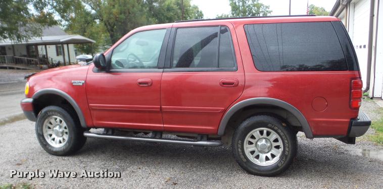 image for item AG9353 2001 Ford Expedition SUV