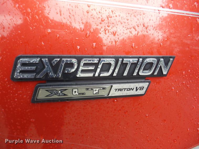 image for item AG9353 2001 Ford Expedition SUV