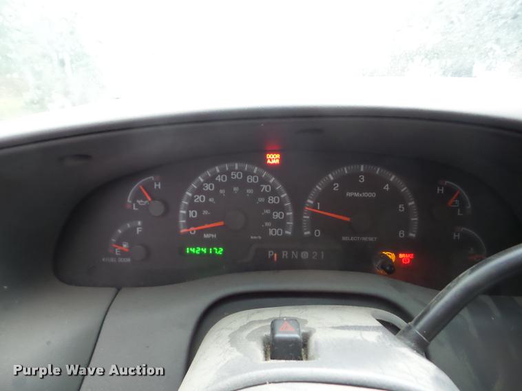 image for item AG9353 2001 Ford Expedition SUV