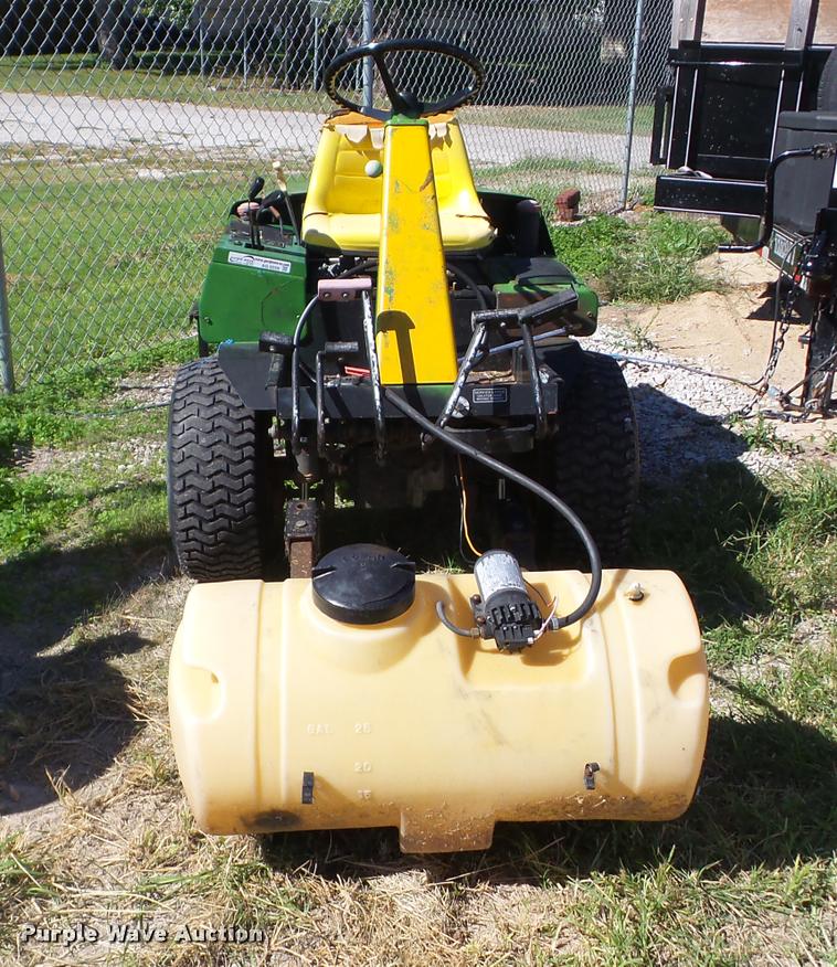 image for item AG9359 John Deere F935 sprayer