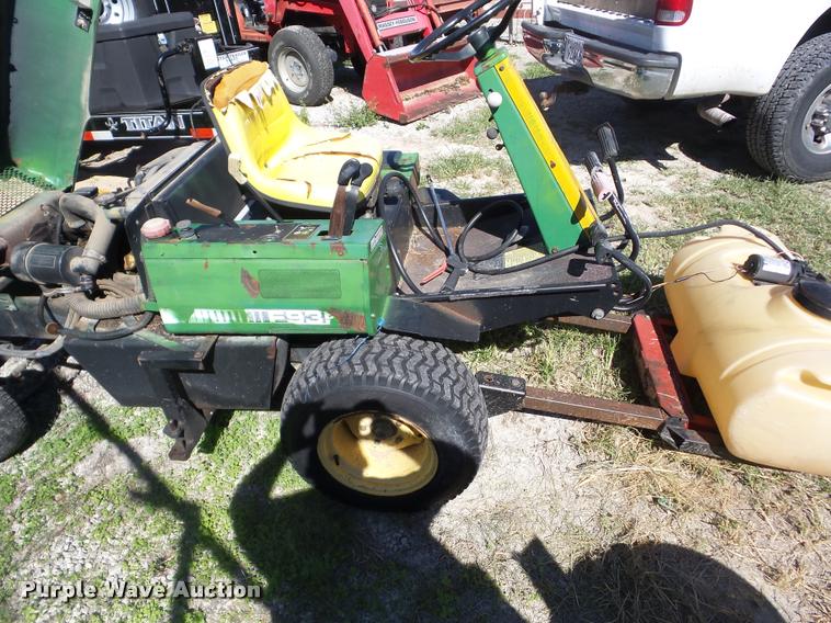 image for item AG9359 John Deere F935 sprayer