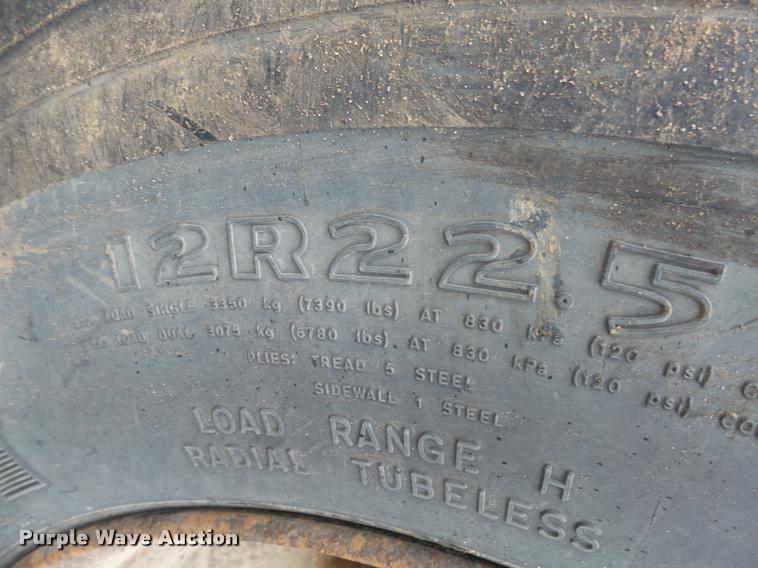 image for item AL9072 1998 Ford W96 dump truck